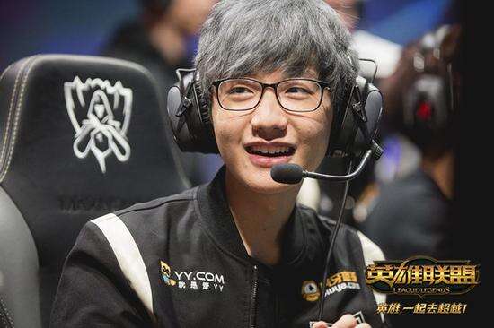 德布劳内在 德布劳内在