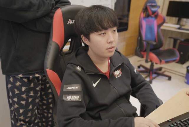 金州体育场 金州体育场