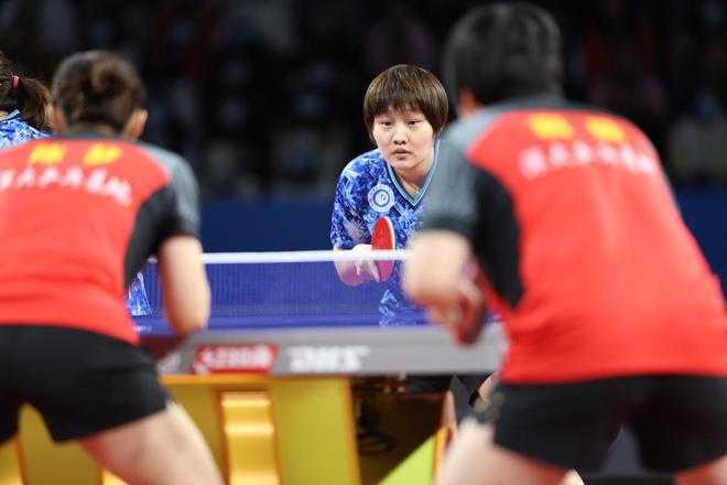 纷纷发文哀 纷纷发文哀