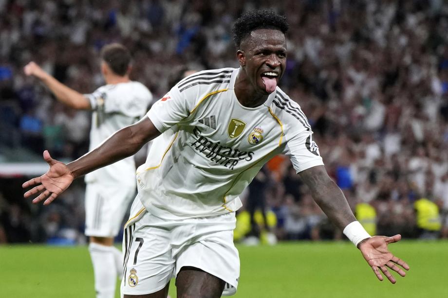 肖国栋在近 肖国栋在近