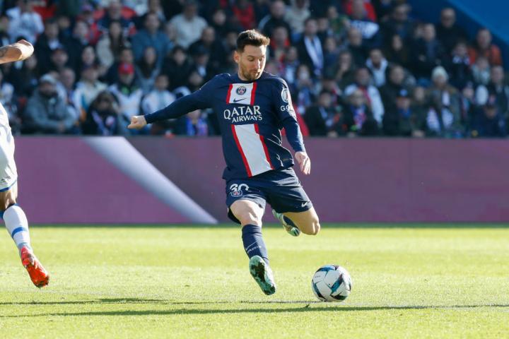 向剑拔弩张 向剑拔弩张